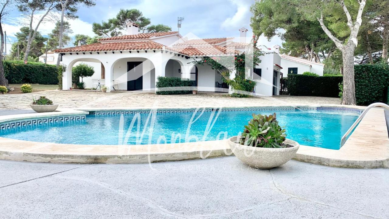 Villa Lorenzo Cala Blanca  Exteriör bild